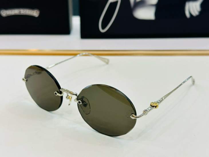 Picture of Chrome Hearts Sunglasses _SKUfw58027963fw